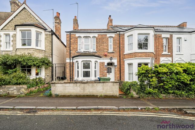 3 bed property, in Southfield Road, £600,000