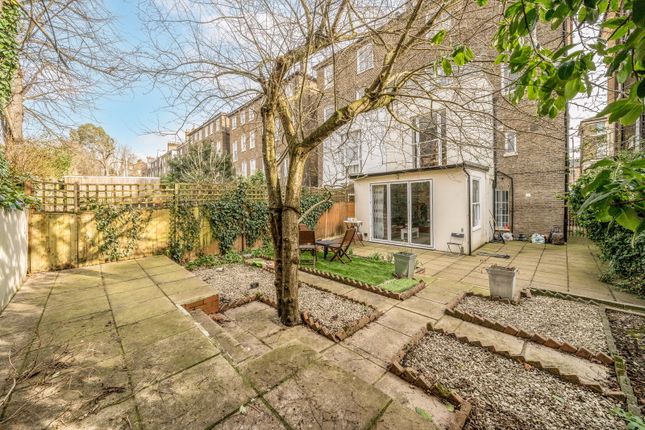 2 bed property, in Brondesbury Villas, £800,000