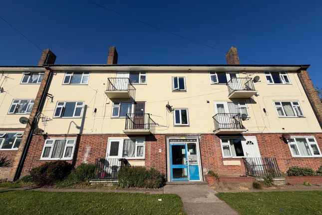 2 bed property, in 85 Bessingby Gate, £60,000