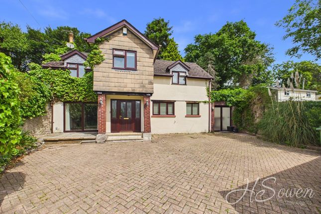 3 bed property, in Old Torwood Road, £450,000