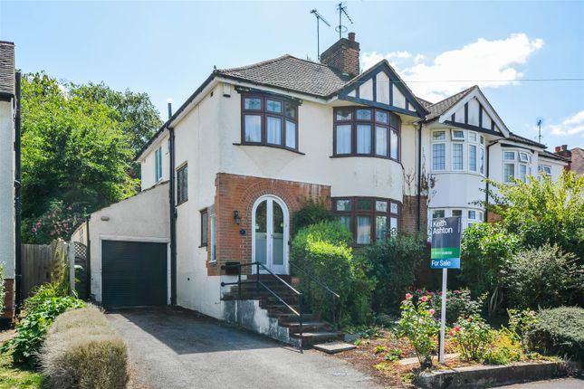 4 bed property, in Mount Crescent, £700,000