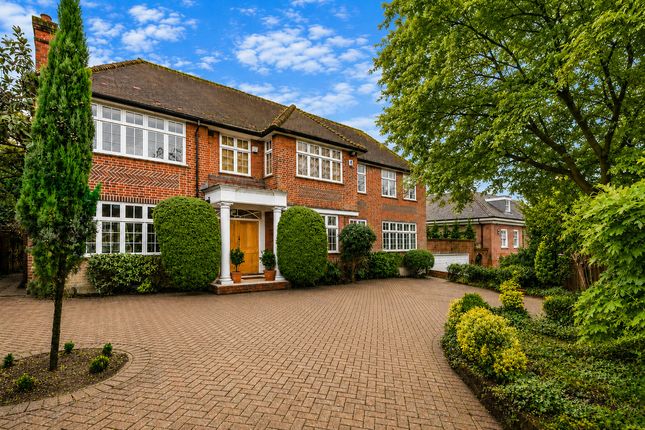 5 bed property, in Grange Avenue, £3,495,000