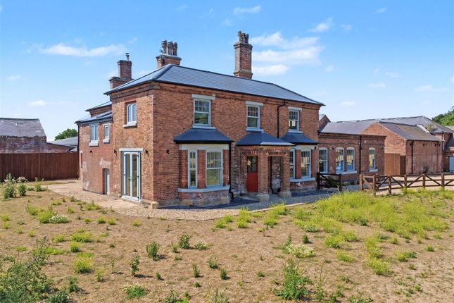 5 bed property, in Stoke Lane, £950,000