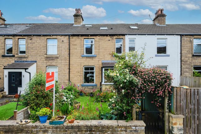 3 bed property, in Oaklands Avenue, £310,000