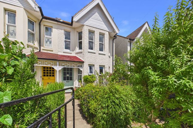 Studio, in Rowlands Road, £120,000