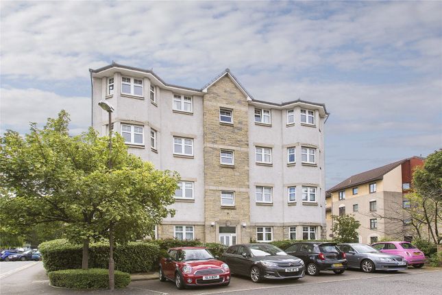 2 bed property, in 9/4 Springfield Street, £230,000