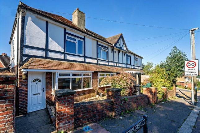 2 bed property, in Coombe Road, £400,000