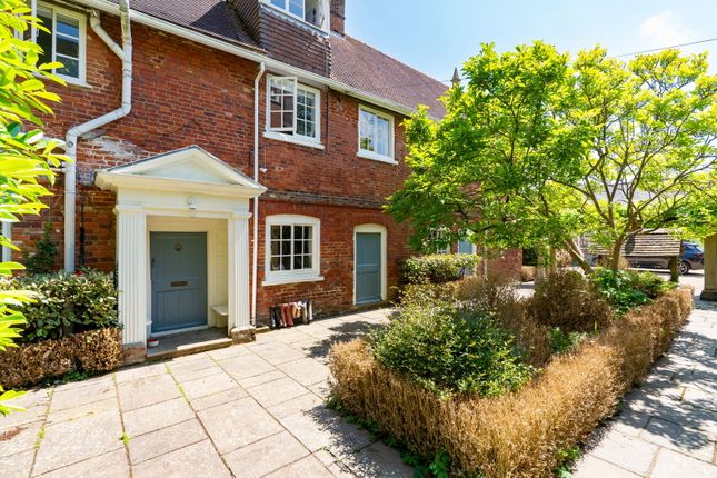 4 bed property, in Shudy Camps Park, £995,000