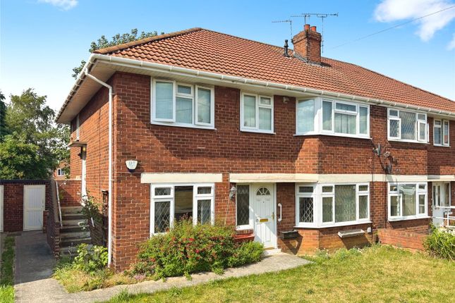 2 bed property, in Westminster Crescent, £70,000