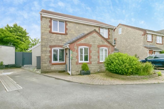 2 bed property, in Maes Illtuds, £280,000