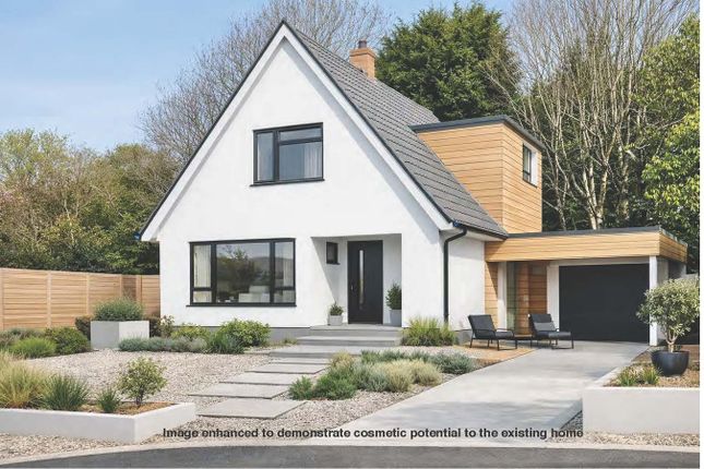 3 bed property, in Wren Crescent, £450,000