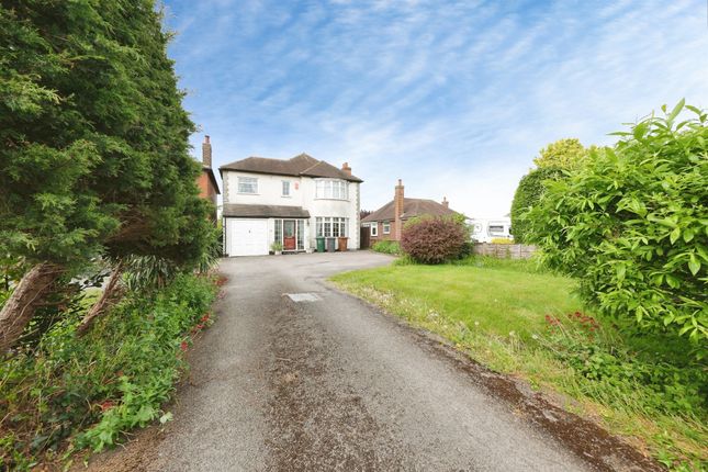 5 bed property, in Woodland Road, £260,000