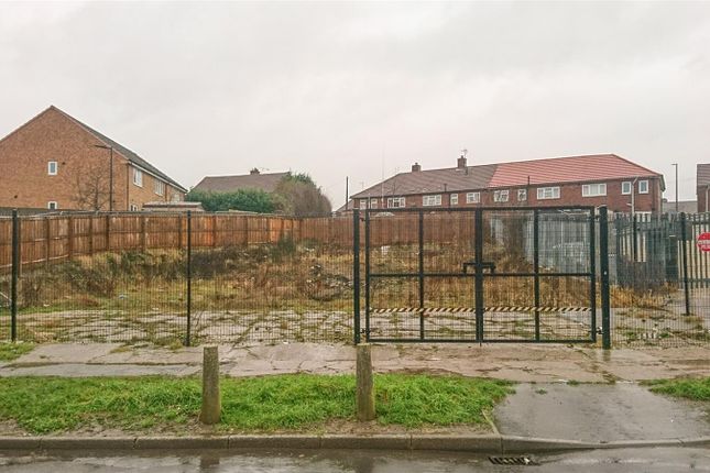 Studio, in Cedar Avenue, £200,000