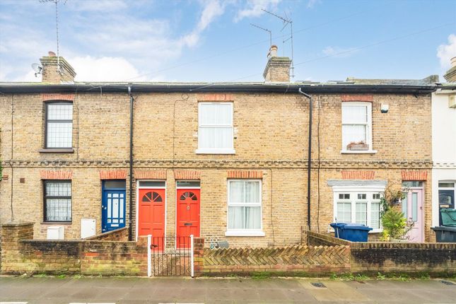 2 bed property, in St. Margarets Road, £650,000