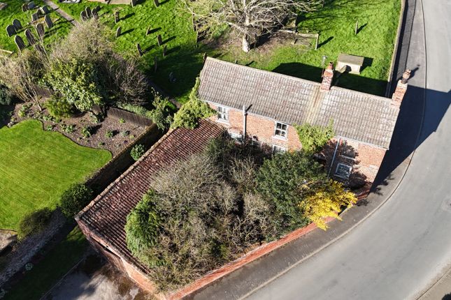 3 bed property, in Sunnydene, £120,000