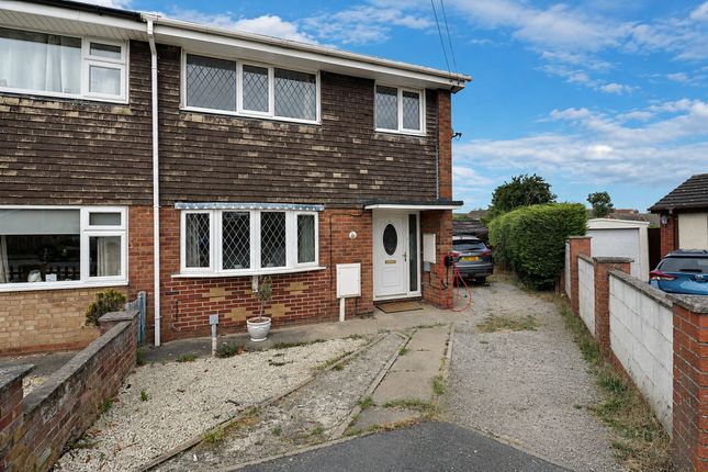 3 bed property, in Meadow Court, £169,950