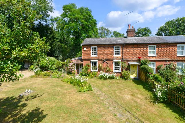 2 bed property, in Guildford Road, £575,000