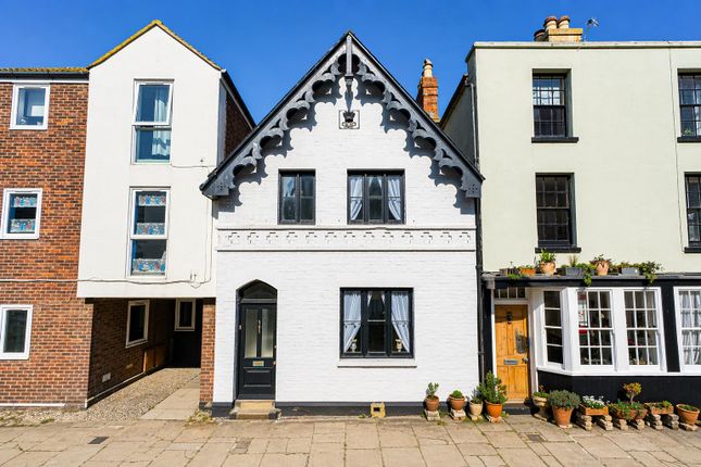 2 bed property, in All Saints Street, £349,950