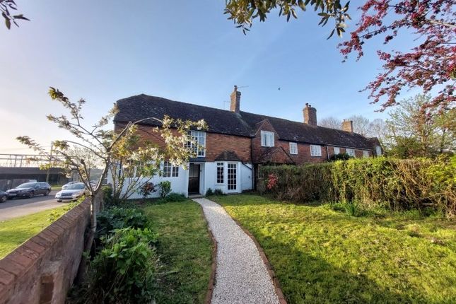 4 bed property, in Chantlers, £350,000