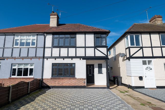 3 bed property, in Beechmont Gardens, £400,000