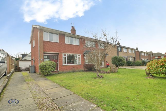 3 bed property, in Lawton Road, £240,000