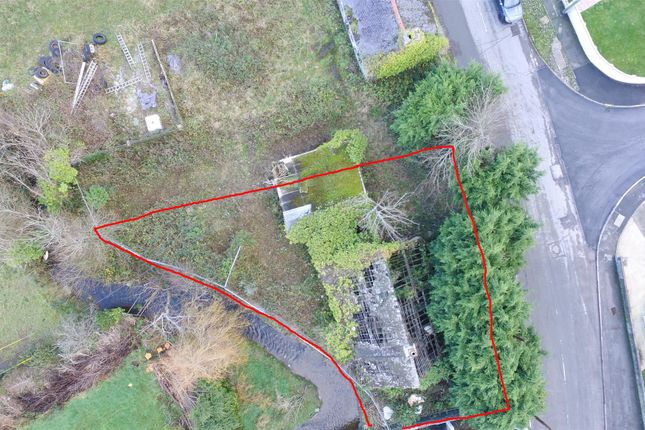 3 bed property, in Mountain Road, £90,000