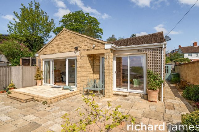 3 bed property, in Pleydell Road, £350,000