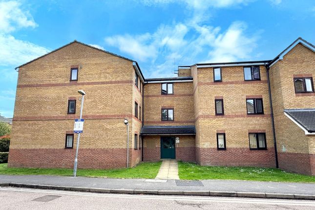 1 bed property, in 33 Windmill Drive, £190,000