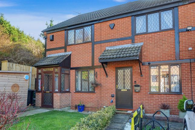 2 bed property, in Broad Oak Drive, £155,000