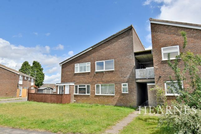 1 bed property, in Barns Road, £70,000
