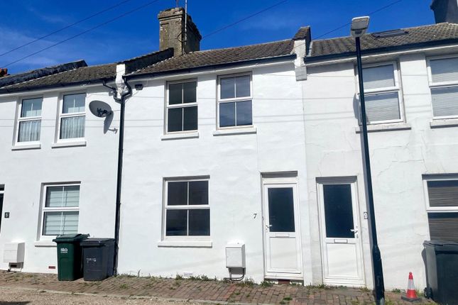 2 bed property, in Bath Road, £239,000