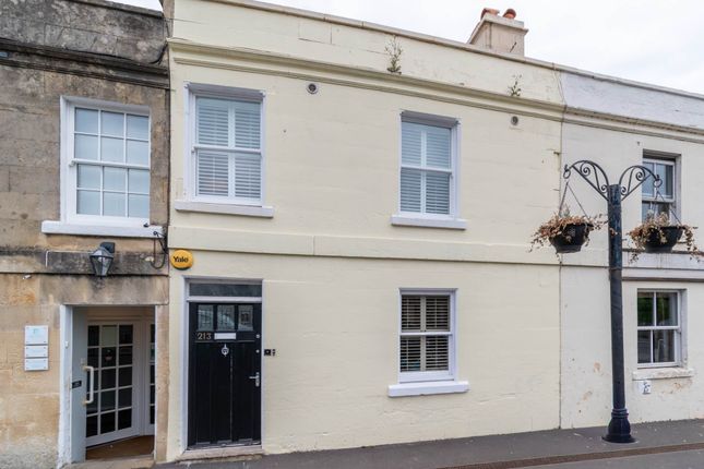 3 bed property, in London Rd East, £495,000