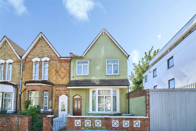 3 bed property, in Macdonald Road, £600,000