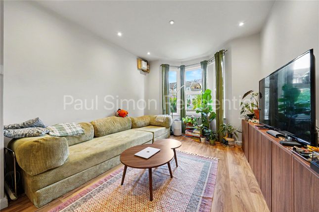 2 bed property, in Woodlands Park Road, £660,000