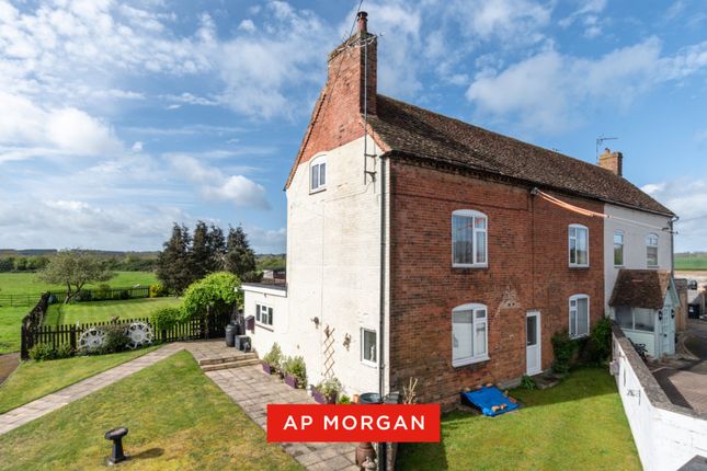 4 bed property, in Littlewood Green Farm, £800,000