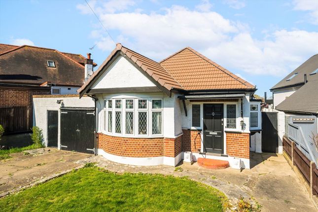 2 bed property, in Parkside Crescent, £650,000