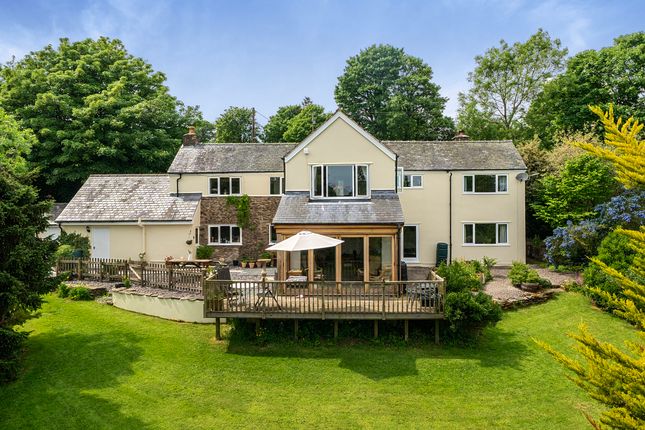 4 bed property, in Tynycelyn, £625,000