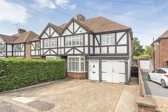 3 bed property, in Ickenham Road, £800,000