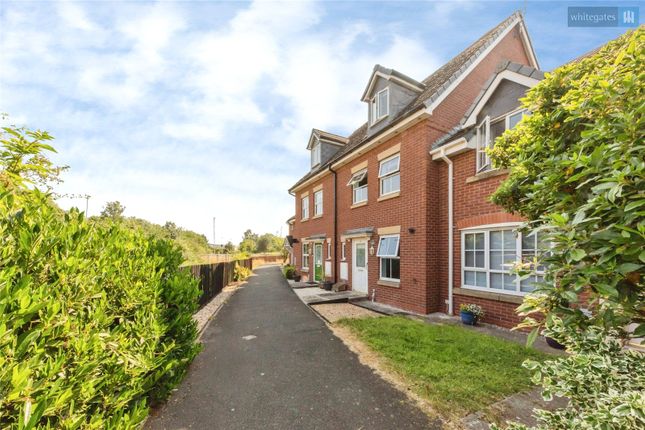 3 bed property, in Tyldesley Way, £250,000