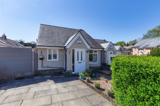 2 bed property, in Ashcroft Close, £210,000