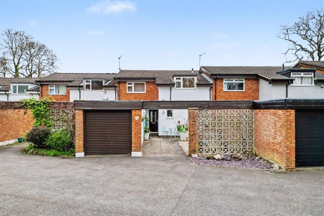 4 bed property, in William Covell Close, £800,000