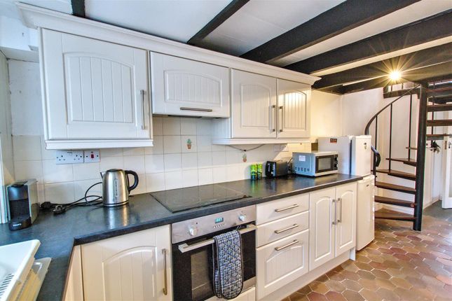 2 bed property, in Cilgerran, £225,000
