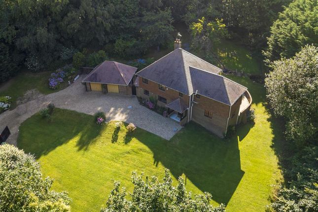 5 bed property, in Iron Hill House, £995,000