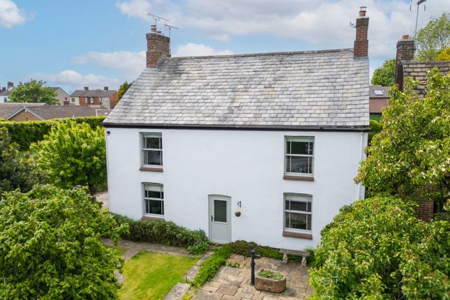 4 bed property, in Mill House, £425,000