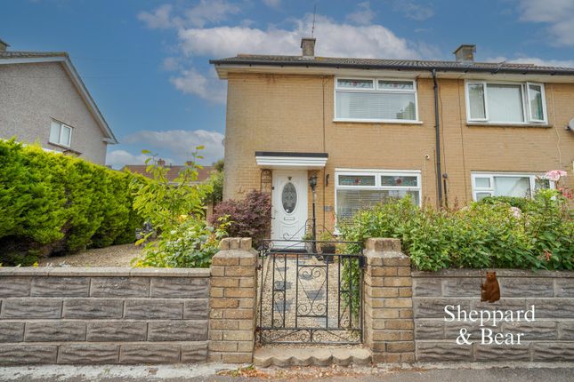 2 bed property, in Greenmeadows, £225,000