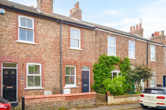 1 bed property, in Alma Terrace, £300,000