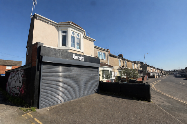 4 bed property, in Ferndale Road, £350,000