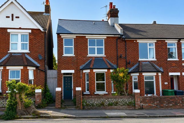 3 bed property, in Green Street, £325,000