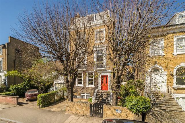 6 bed property, in Groveway, £2,295,000