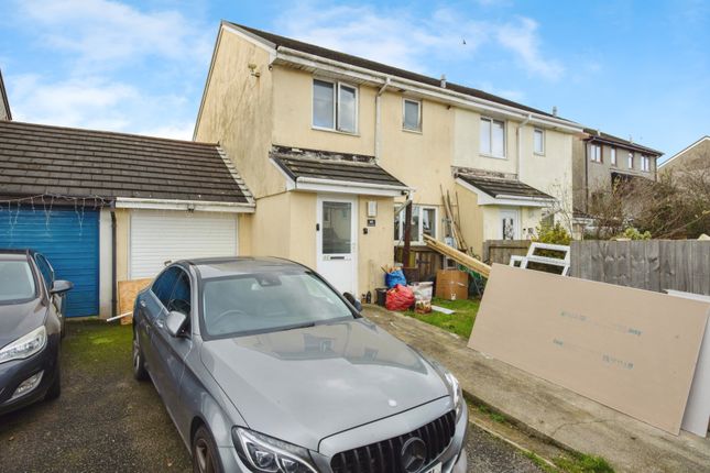 3 bed property, in Rock View Parc, £230,000